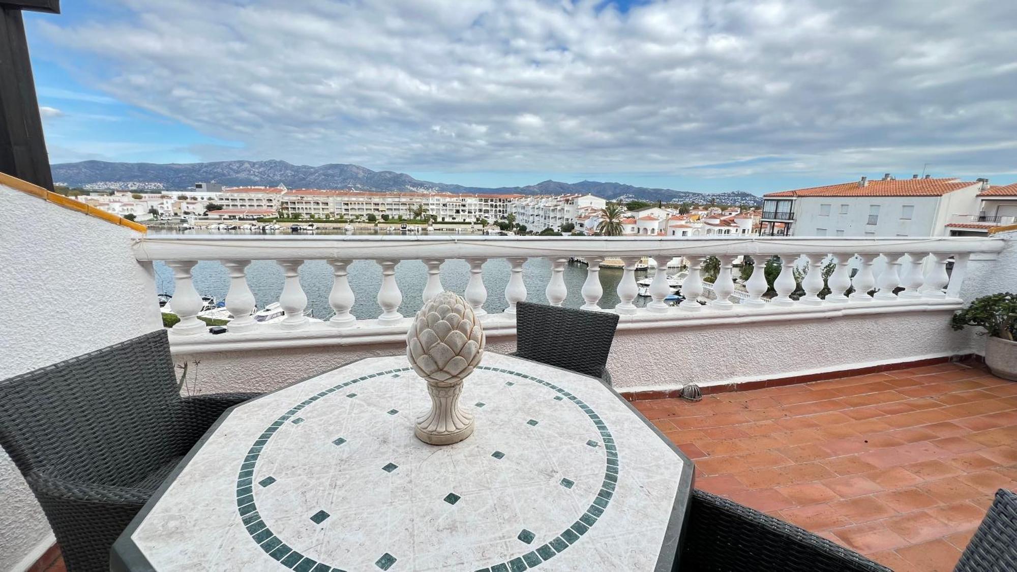 Apartamento Gran Lago Con Vistas Al Canal Empuriabrava Dış mekan fotoğraf