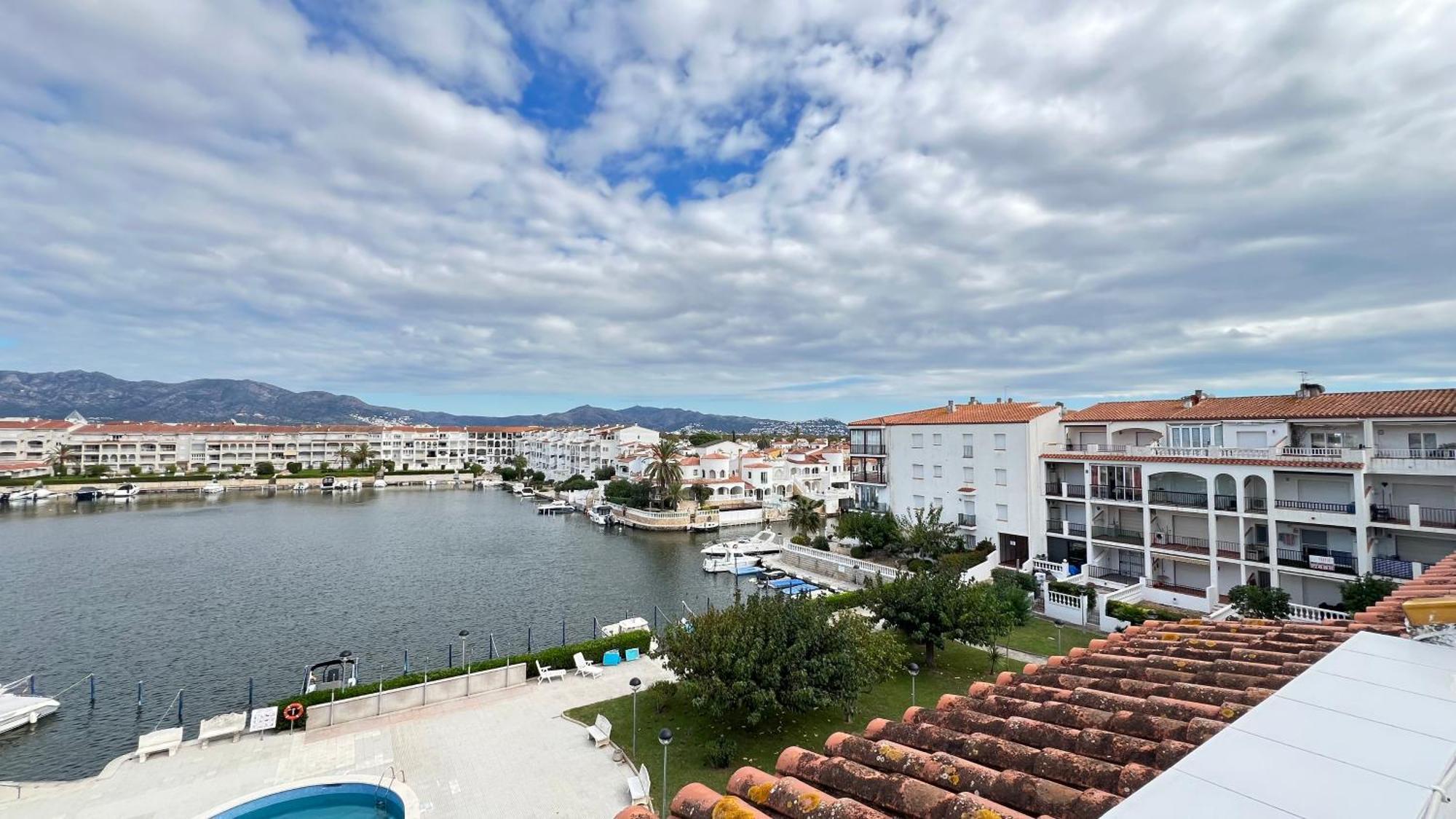 Apartamento Gran Lago Con Vistas Al Canal Empuriabrava Dış mekan fotoğraf